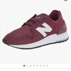 New balance Womens 247 V3 sneaker